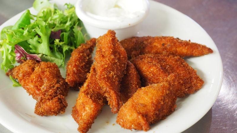 Classic Crispy Tenders at Wing Snob